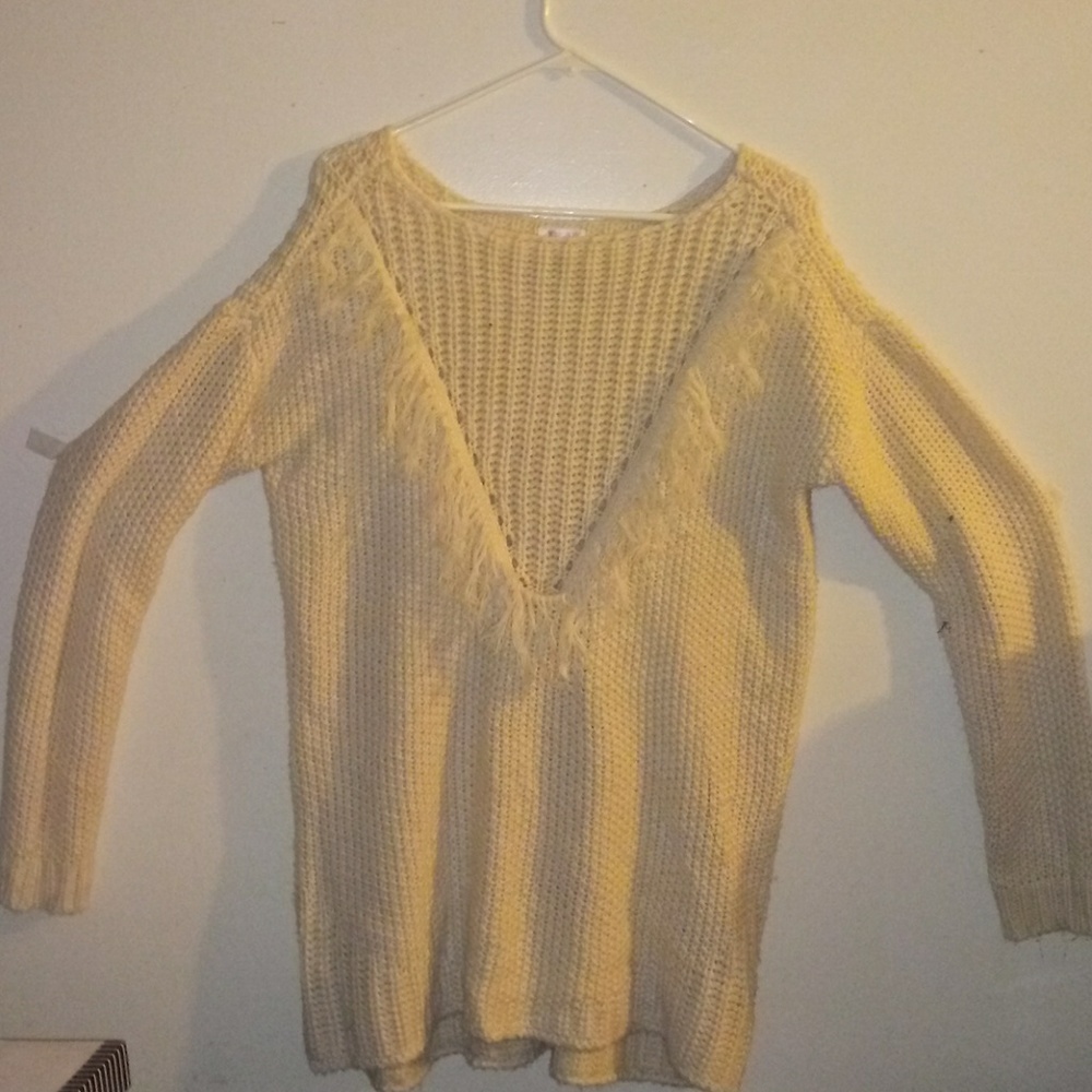 Cozy Cream Chunky Knit Sweater With Fringe